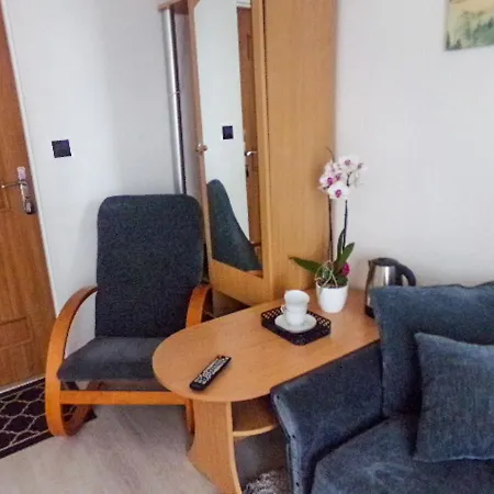 Motelik White House - Goscinne *