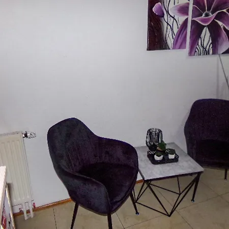 Проживание в семье Motelik White House - Goscinne *