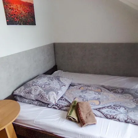 Motelik White House - Goscinne Проживание в семье