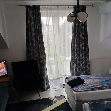 Homestay White House - Goscinne *