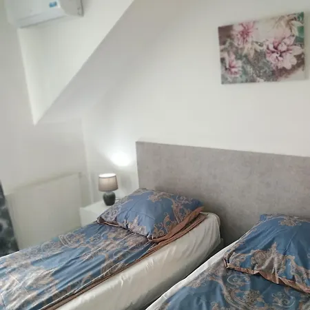 Homestay White House - Goscinne