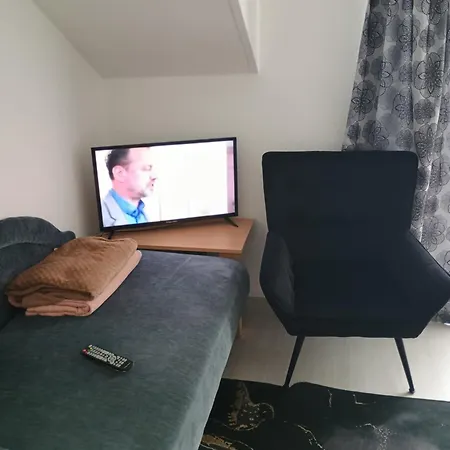 Motelik White House - Goscinne Séjour chez l'habitant