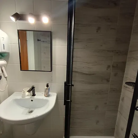 Homestay White House - Goscinne Radom