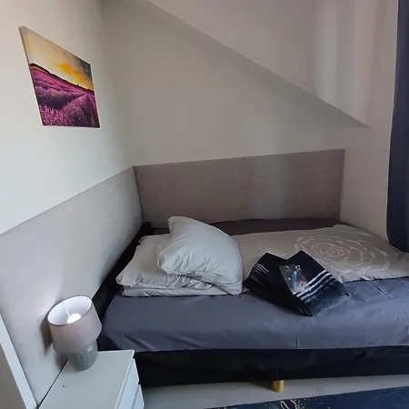 Motelik White House - Goscinne * Radom
