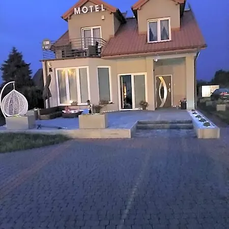 Privat bolig Motelik White House - Goscinne *