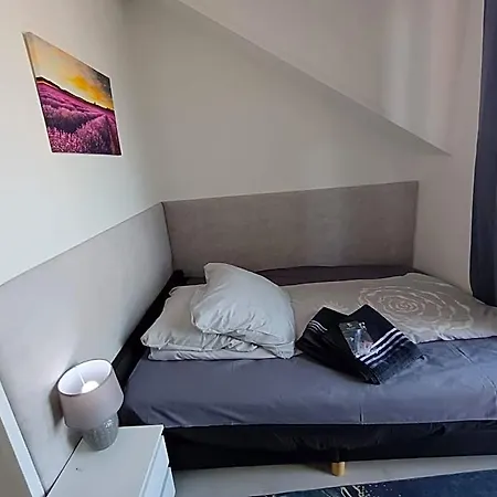 Privat bolig Motelik White House - Goscinne Radom