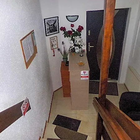 Motelik White House - Goscinne Privat bolig Radom