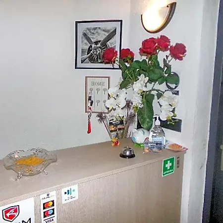 Motelik White House - Goscinne Privat bolig