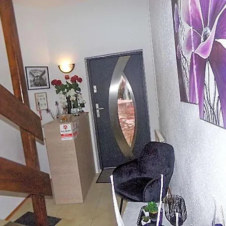 Motelik White House - Goscinne Radom