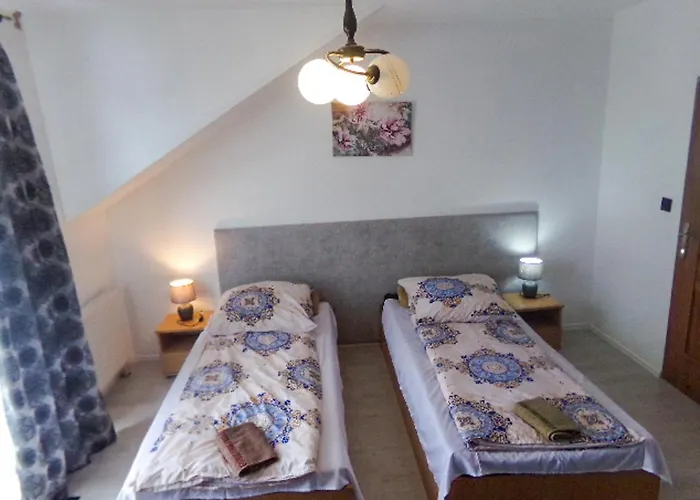 White House - Gościnne Kwatera prywatna Radom