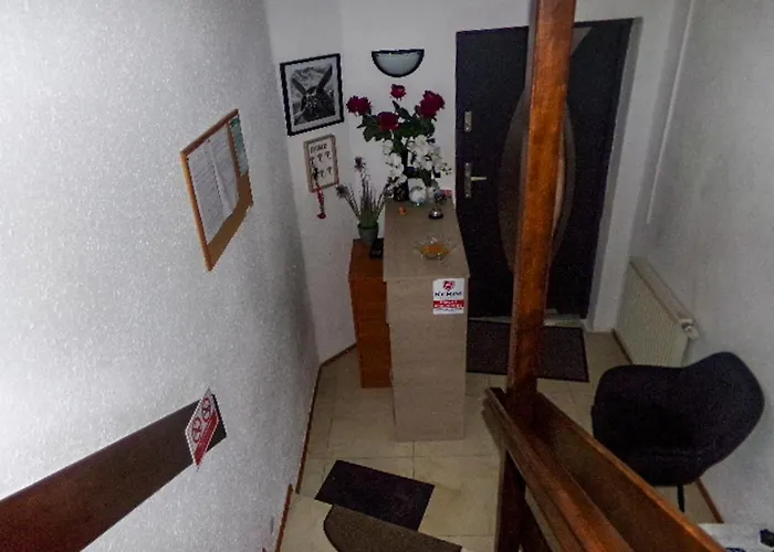 White House - Gościnne Kwatera prywatna Radom