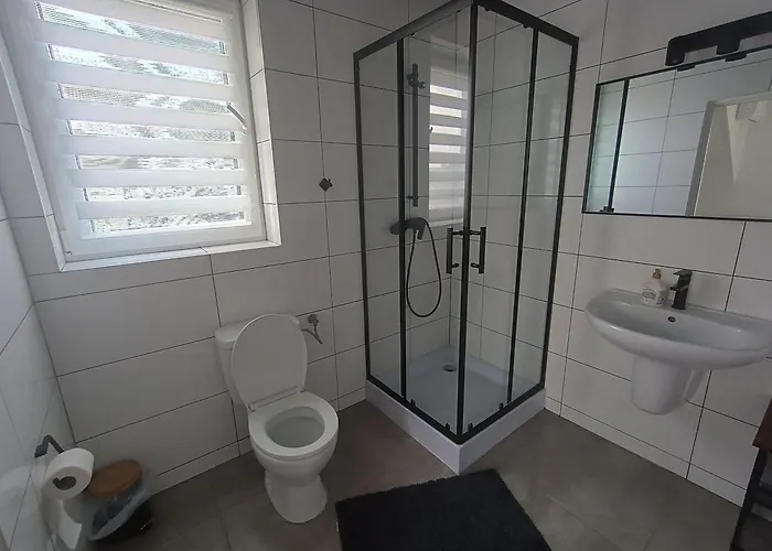 White House - Gościnne Kwatera prywatna *